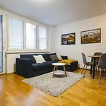 Apartment Zuzana's Old Town *